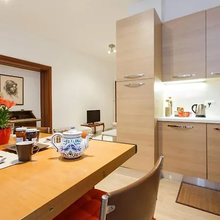 Comfy Stpeter-vaticanarea 3bedrooms Apt רומא